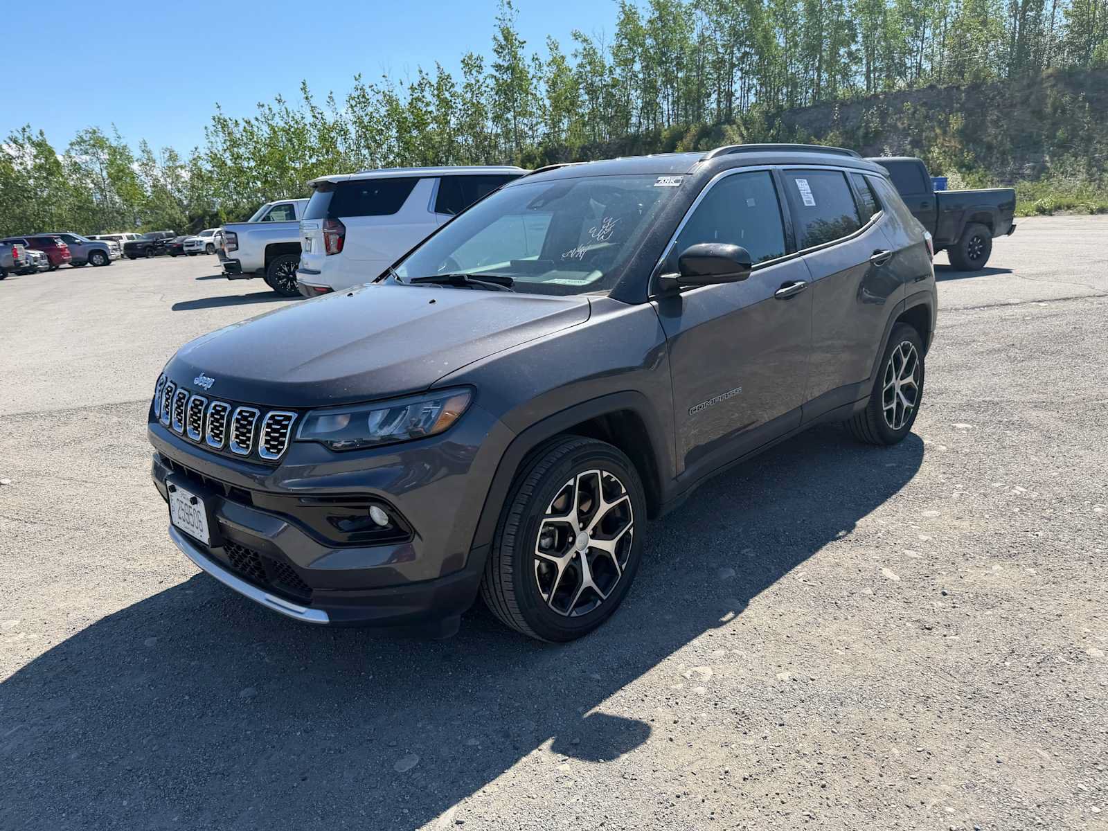 Used 2024 Jeep Compass Limited AWD/4WD image 3