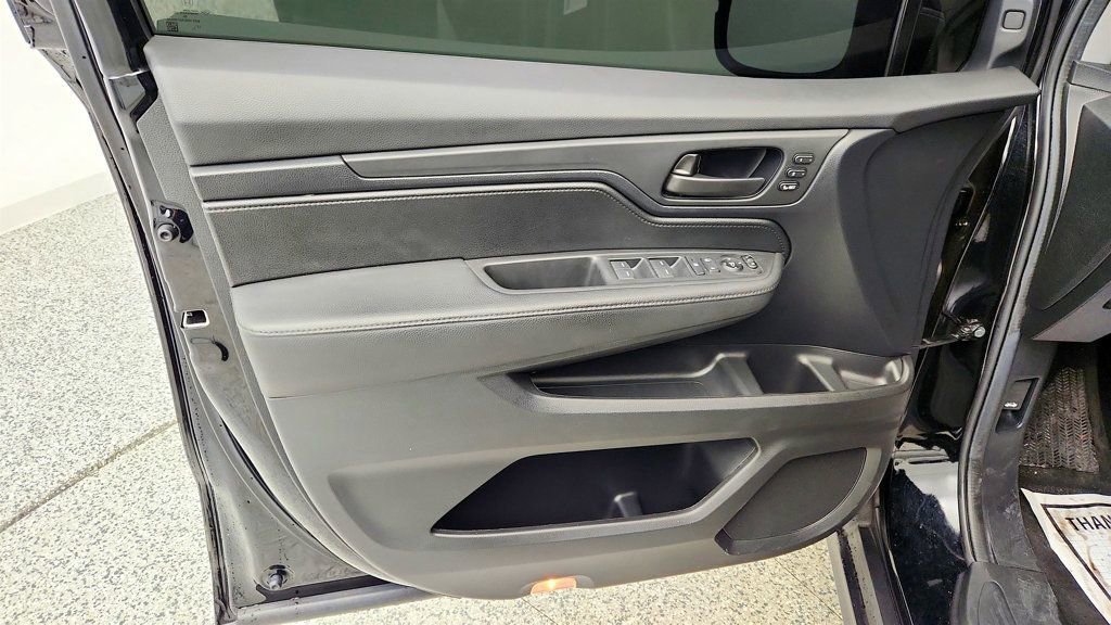 Used 2024 Honda Odyssey EX-L image 11