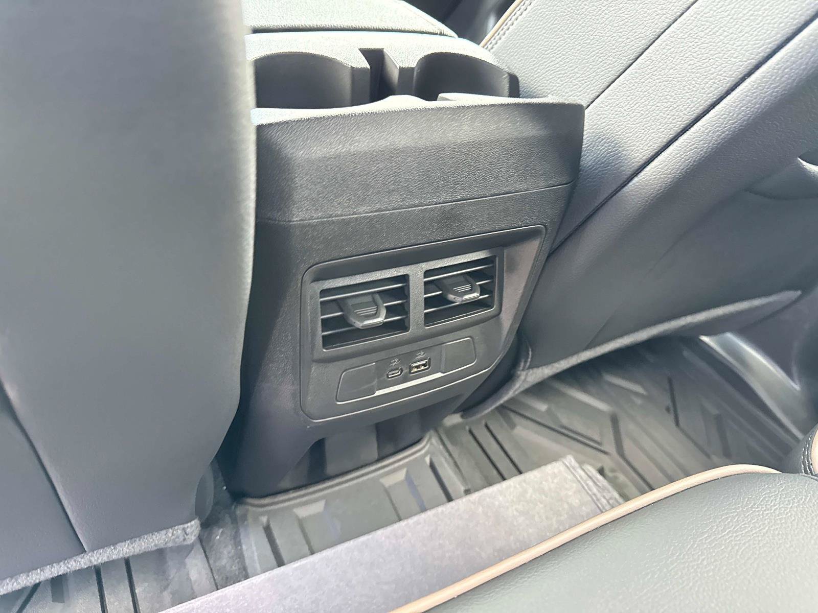 Used 2026 GMC Canyon Denali AWD/4WD image 15