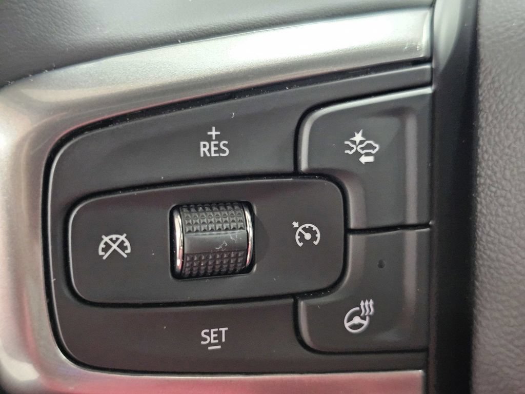 Used 2025 Chevrolet Silverado 1500 LT AWD/4WD image 32