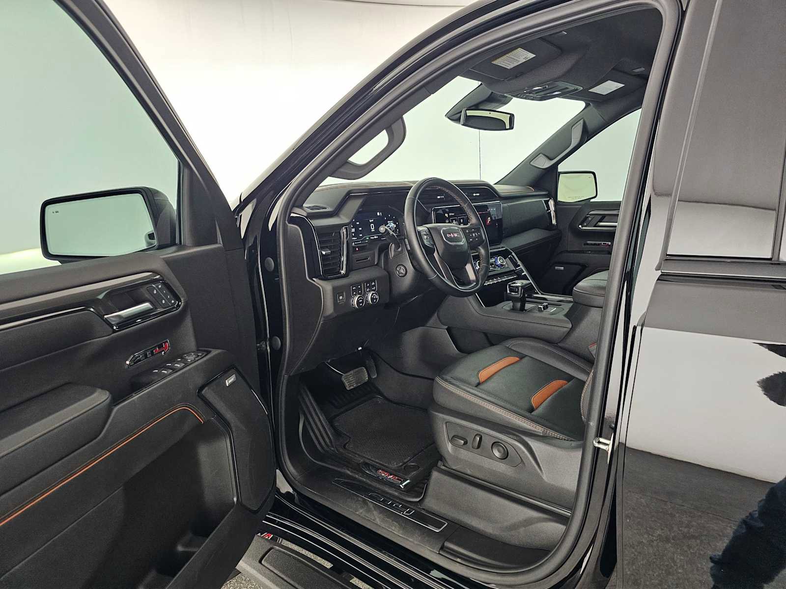 Used 2023 GMC Sierra 1500 AT4 AWD/4WD image 19