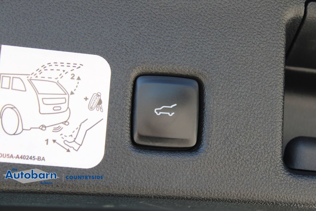 Used 2020 Ford Escape SEL FWD image 28