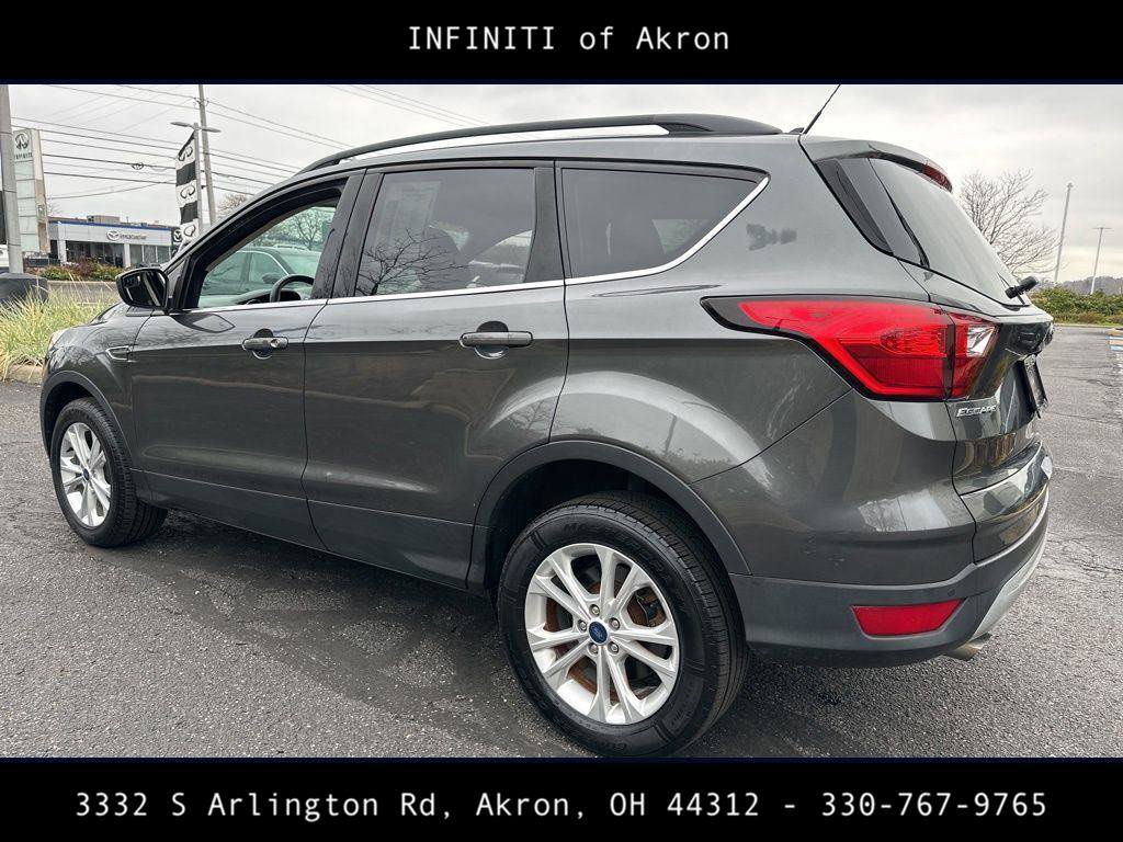 Used 2019 Ford Escape SEL image 9