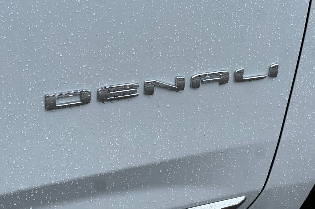 New 2026 GMC Yukon Denali w/ Denali Reserve Package image 22