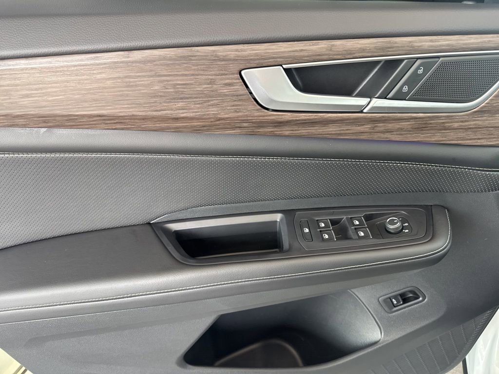 Used 2024 Volkswagen Atlas SEL image 17