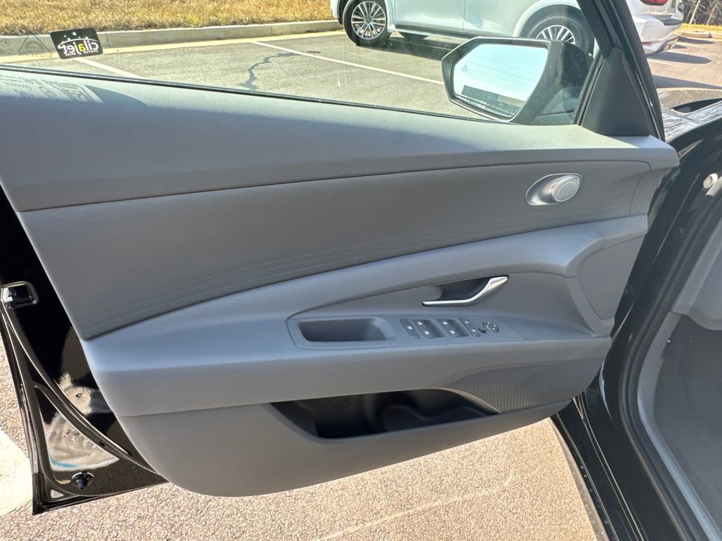 New 2026 Hyundai Elantra SE image 10