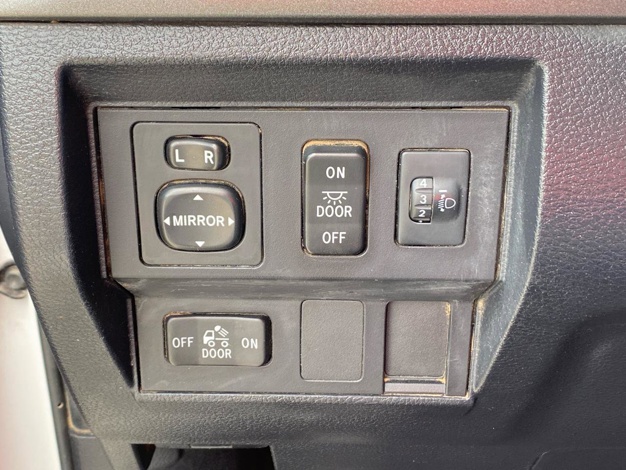 Used 2017 Toyota Tundra SR5 AWD/4WD image 14