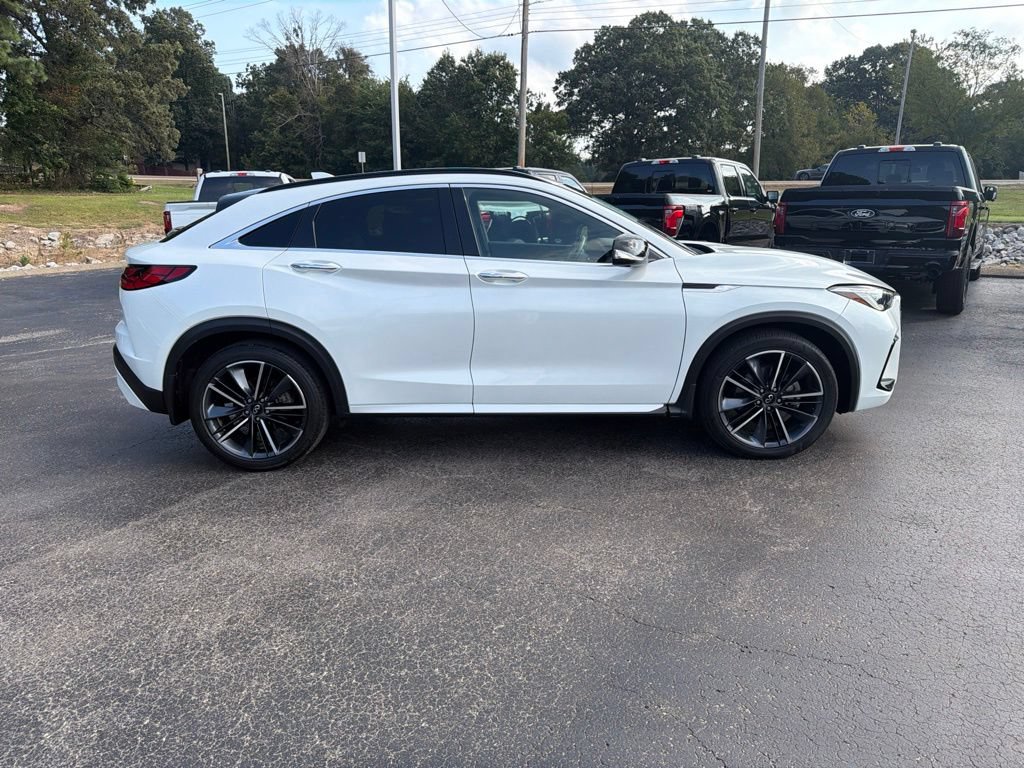 Used 2023 INFINITI QX55 Essential AWD/4WD image 2