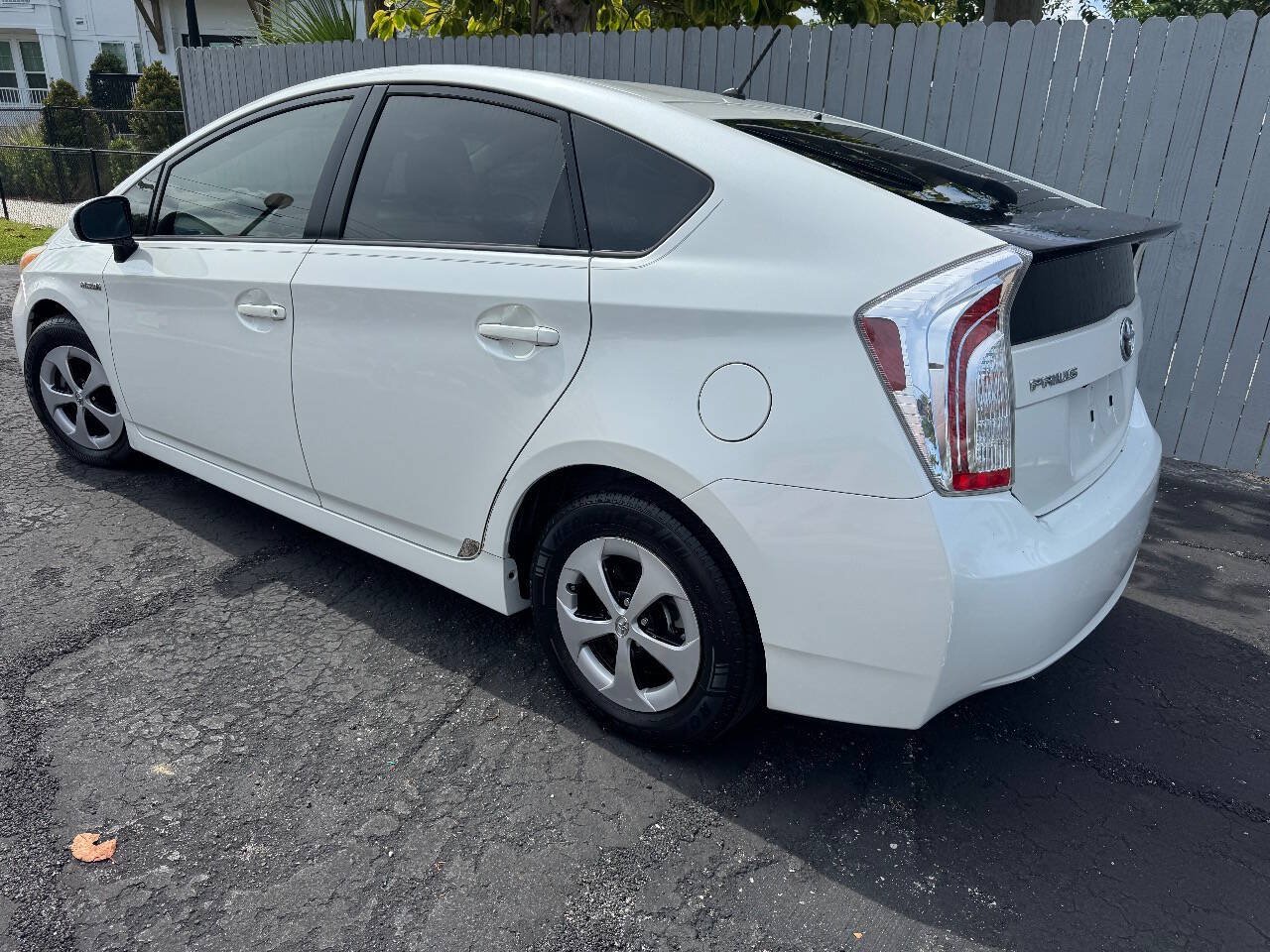 Used 2015 Toyota Prius Two FWD image 10