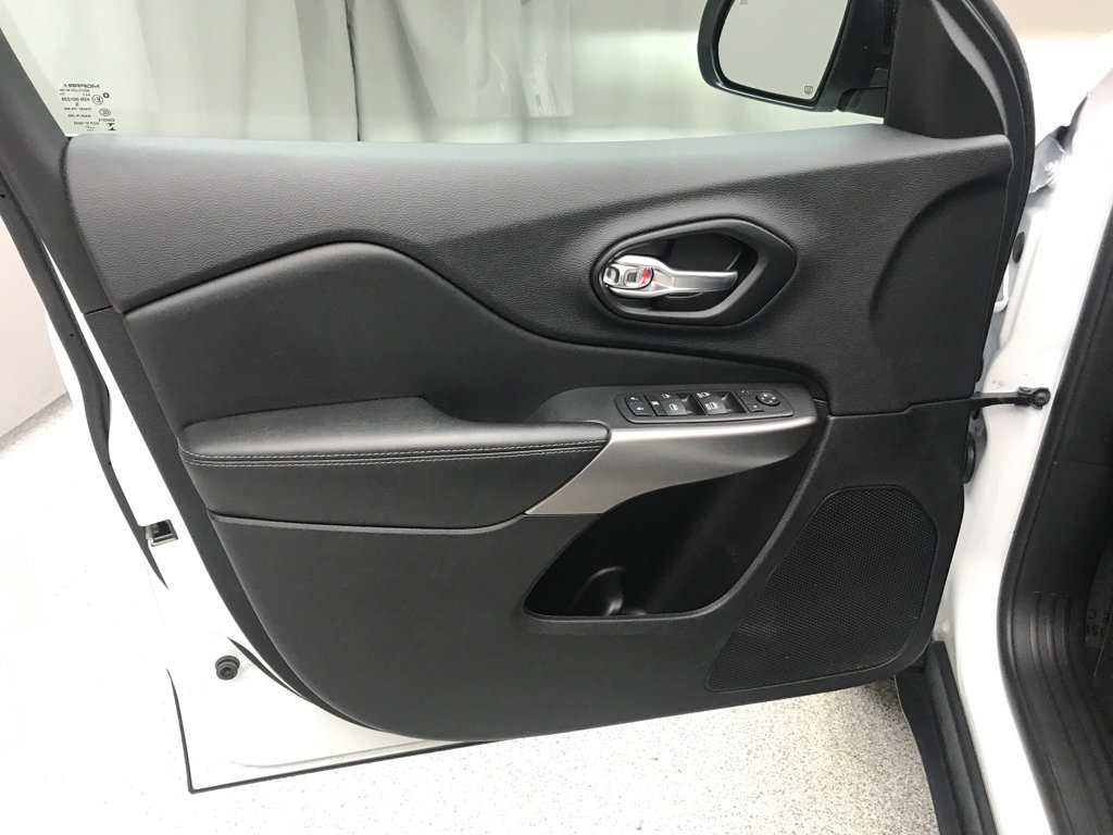 Used 2022 Jeep Cherokee Latitude Lux image 8