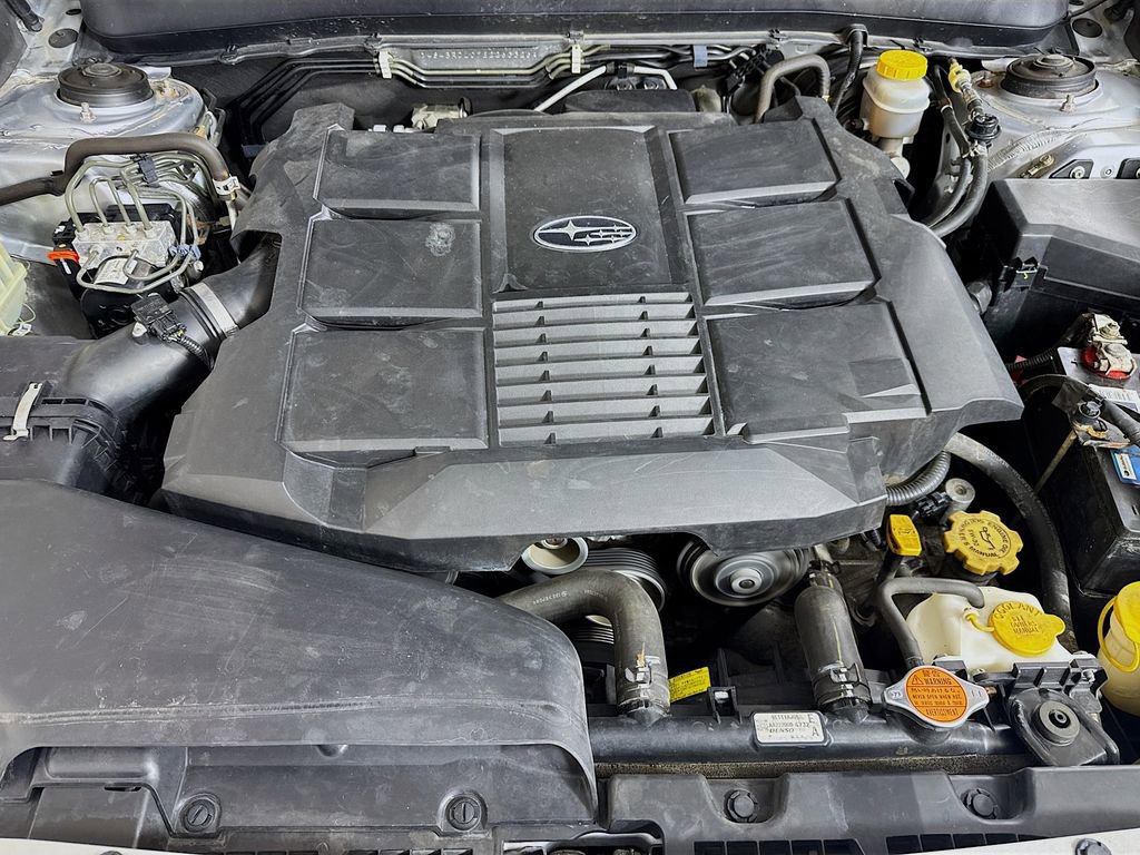 Used 2014 Subaru Outback 3.6R Limited w/ Moonroof Package image 38