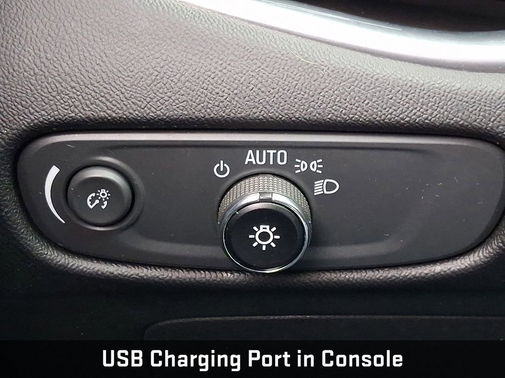 Used 2016 Chevrolet Malibu LT image 19