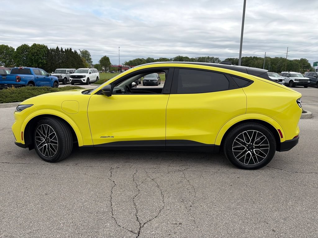 Used 2025 Ford Mustang Mach-E Premium AWD/4WD image 4