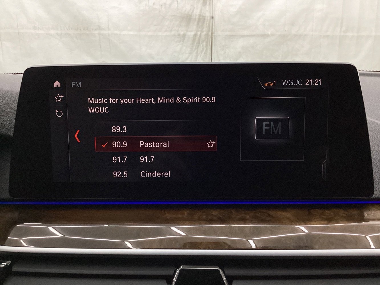 Used 2019 BMW 540i xDrive w/ Convenience Package image 34