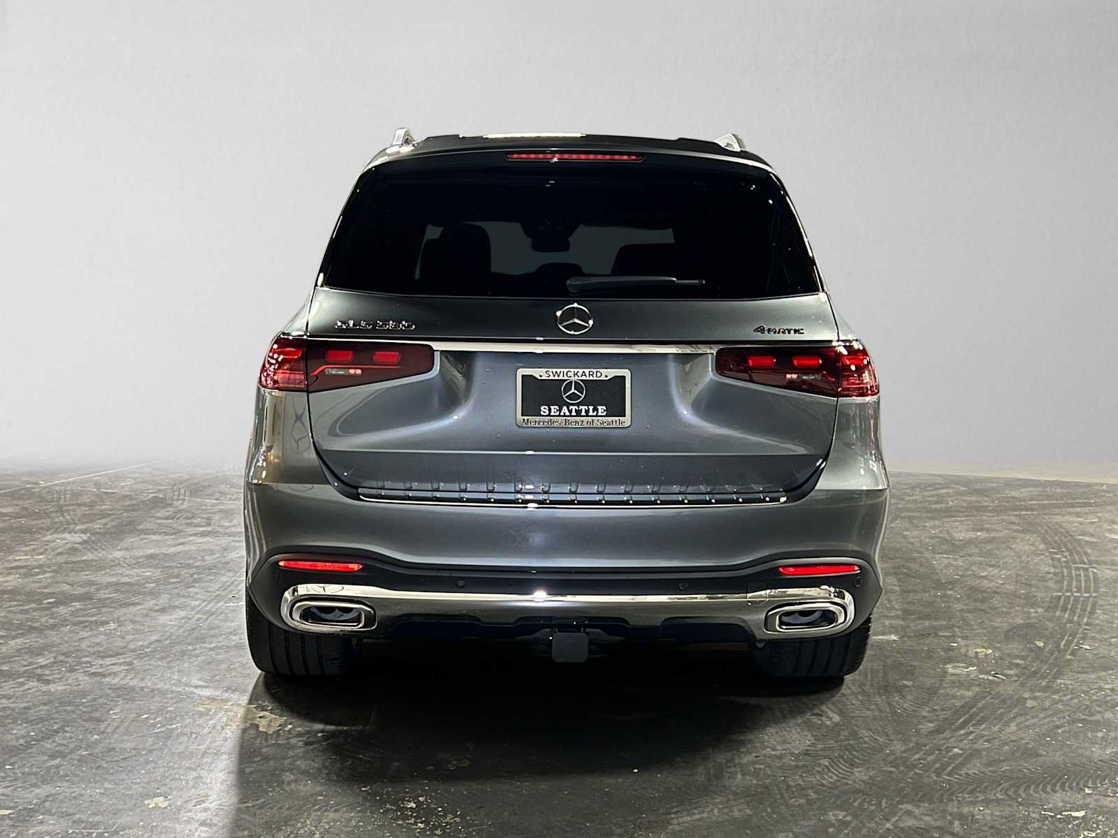 New 2026 Mercedes-Benz GLS 580 4MATIC image 4