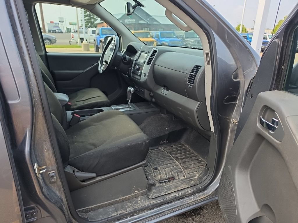 Used 2018 Nissan Frontier PRO-4X AWD/4WD image 8