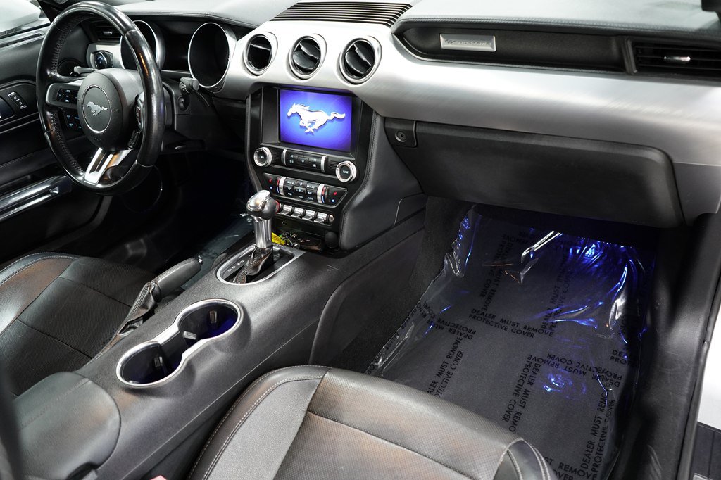 Used 2019 Ford Mustang Premium RWD image 17