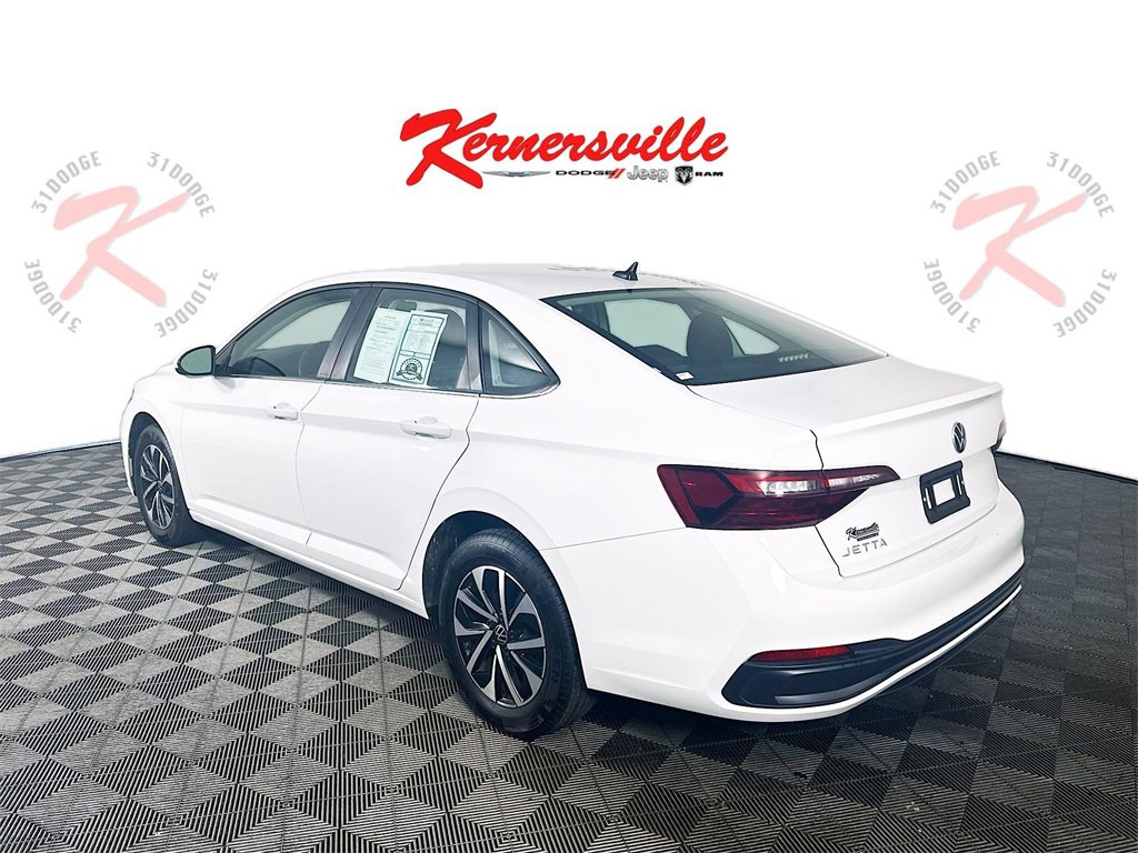 Used 2024 Volkswagen Jetta S image 5