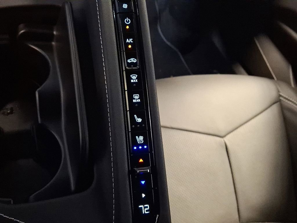 Used 2024 Chevrolet Corvette Stingray Preferred Cpe w/ 2LT image 16