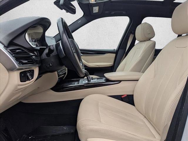 Used 2018 BMW X5 xDrive40e w/ Driving Assistance Package image 19