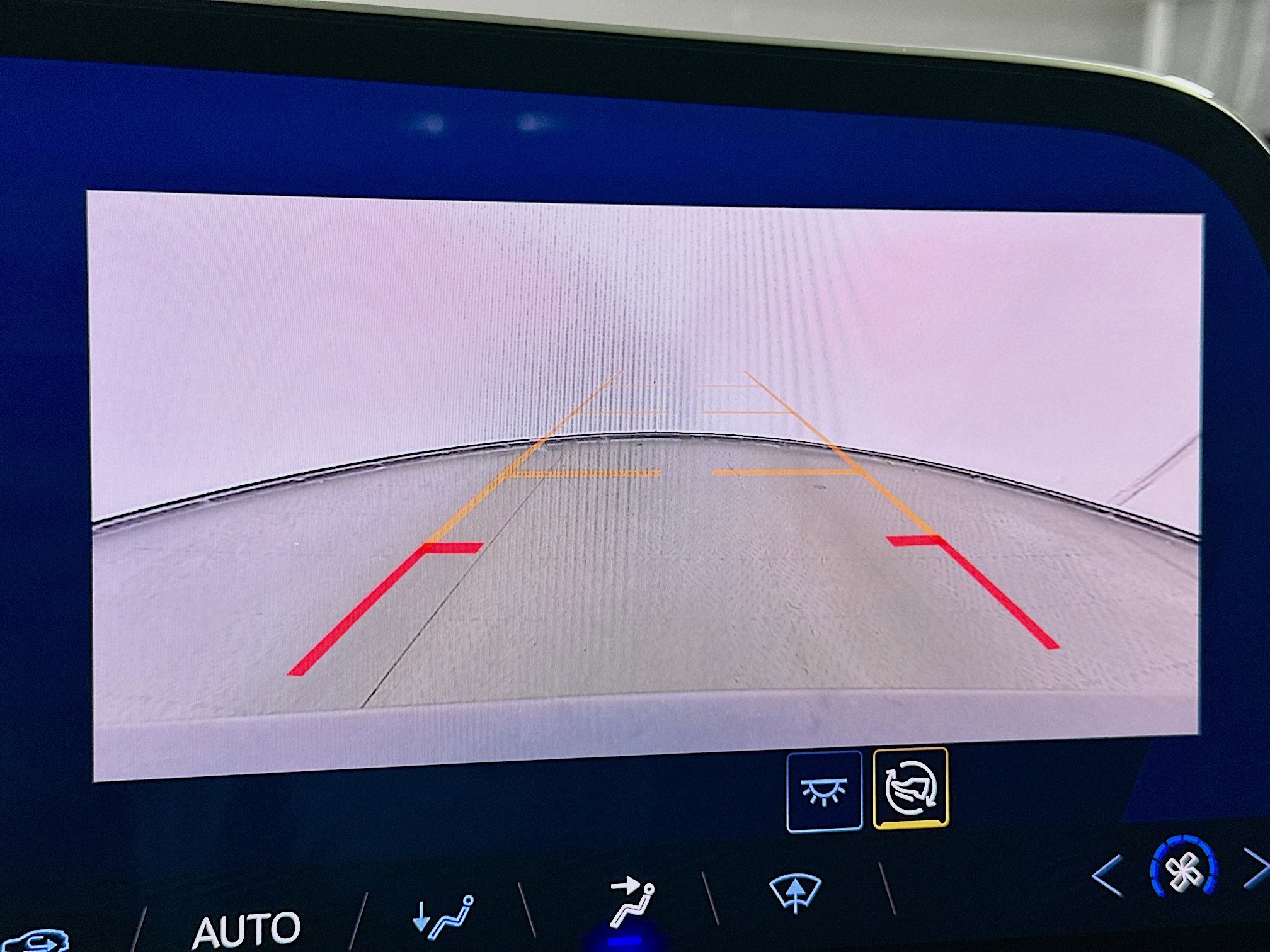 Used 2025 Chevrolet Equinox EV LT image 23