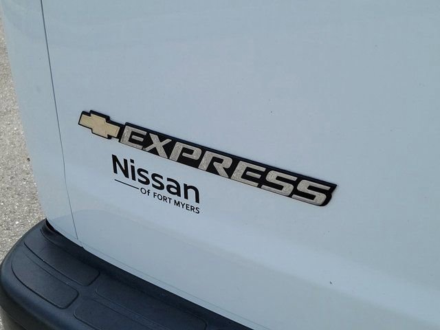 Used 2022 Chevrolet Express 3500 Extended w/ Driver Convenience Package image 13