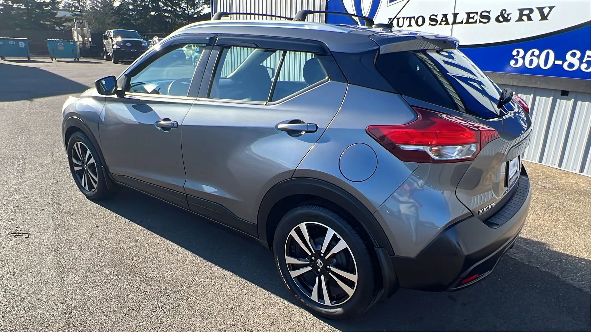 Used 2019 Nissan Kicks SV w/ Exterior Package FWD image 11