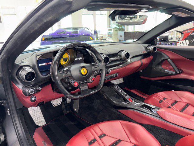 Used 2021 Ferrari 812 GTS RWD image 4