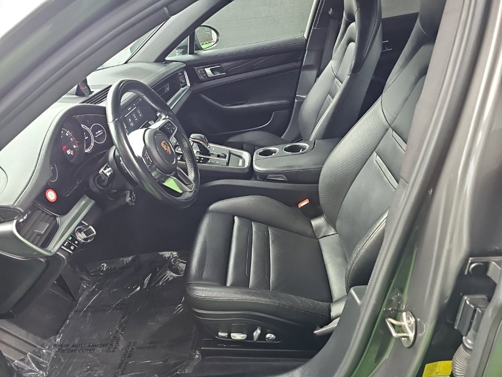 Used 2018 Porsche Panamera 4 AWD/4WD image 34
