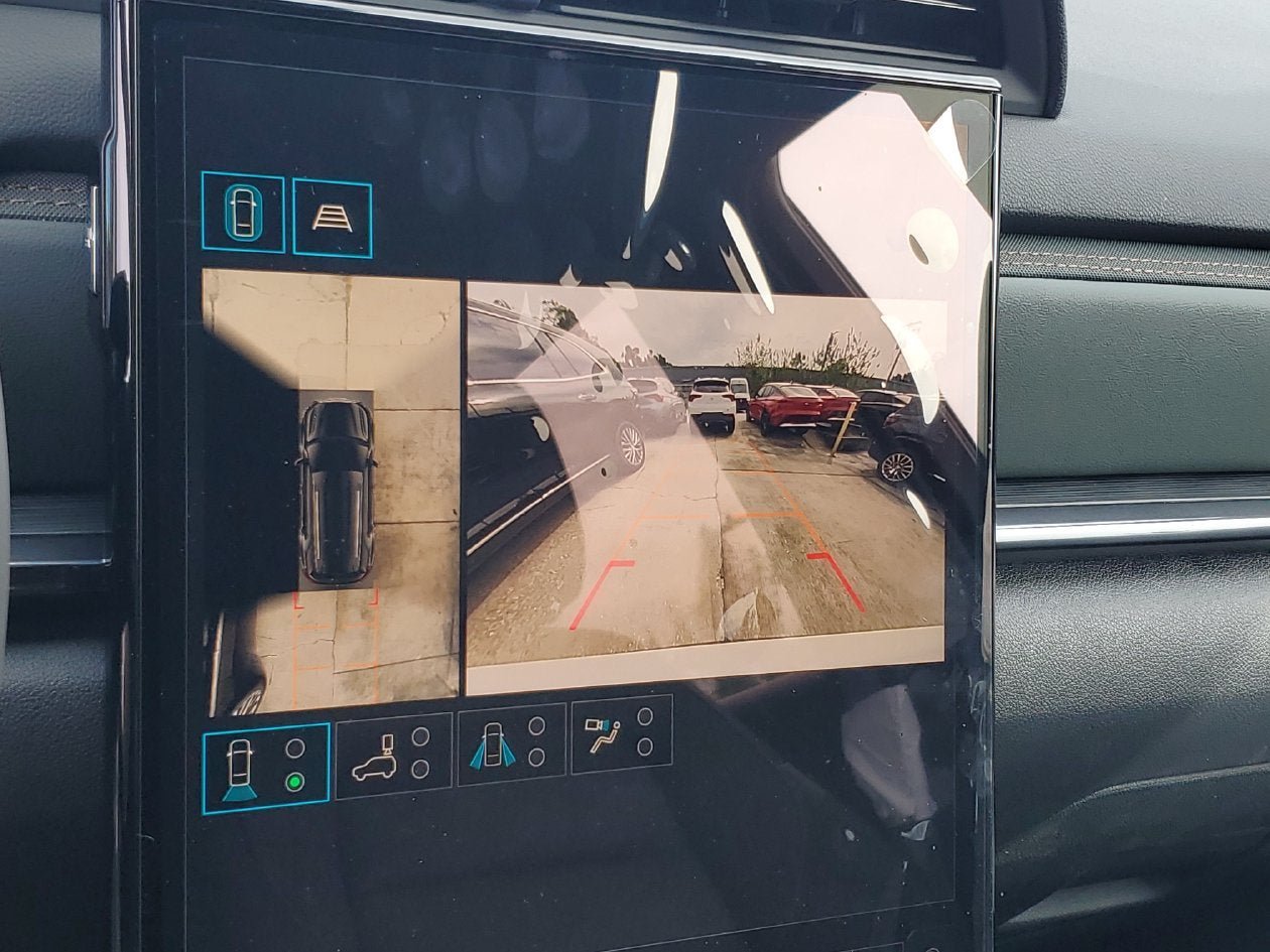 New 2027 GMC Terrain AT4 w/ Technology Package II AWD/4WD image 22