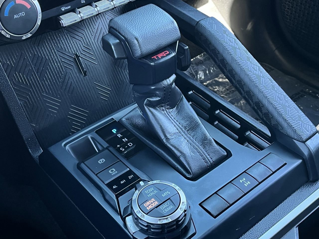 Used 2024 Toyota Tacoma TRD Off-Road AWD/4WD image 17