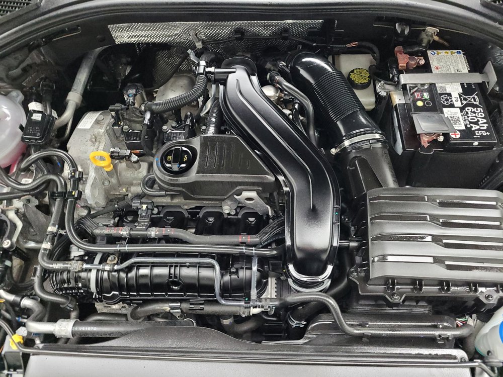 Used 2025 Volkswagen Jetta SE FWD image 30