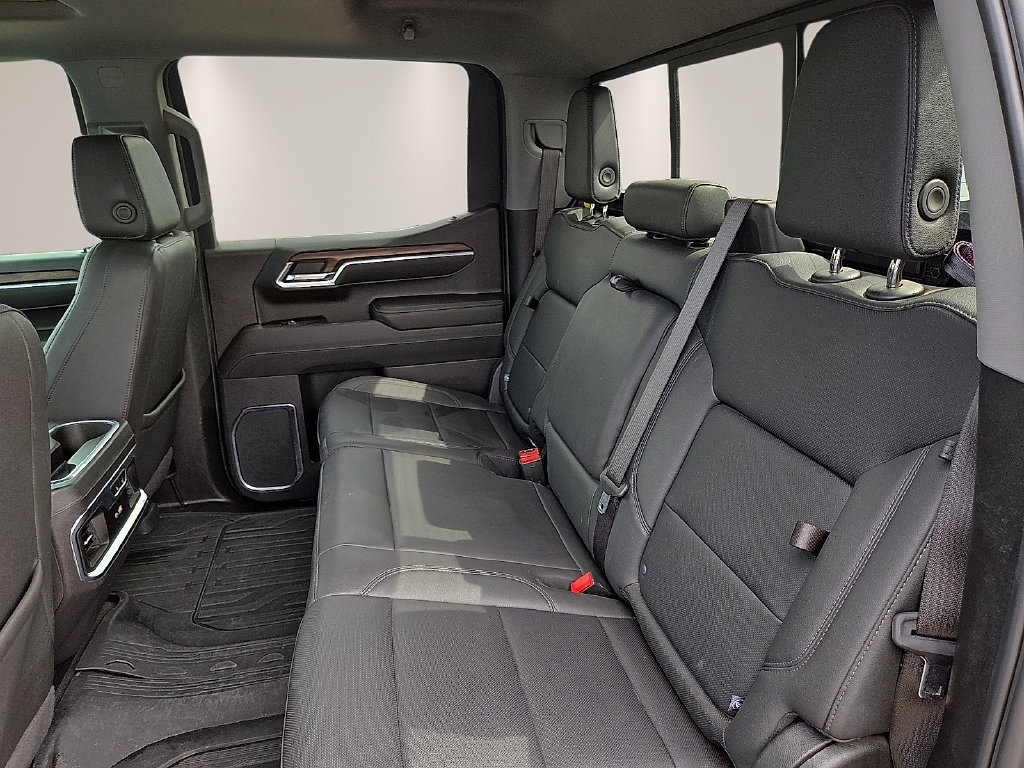 Used 2024 GMC Sierra 1500 SLT AWD/4WD image 12
