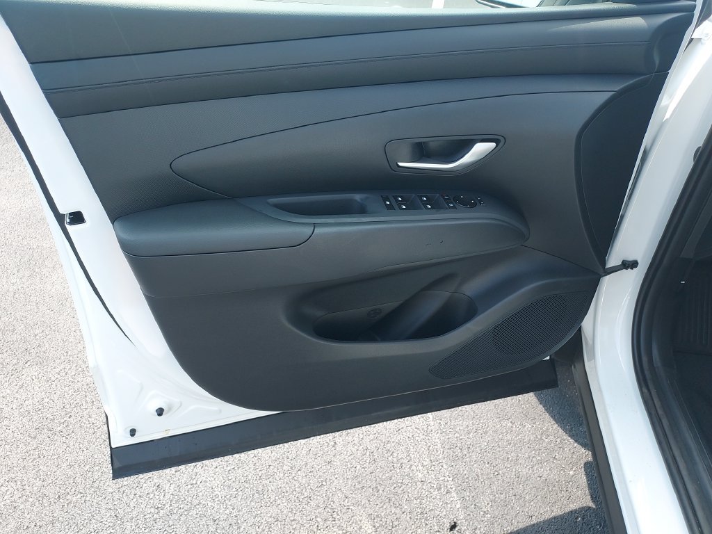 New 2027 Hyundai Santa Cruz SE FWD image 12