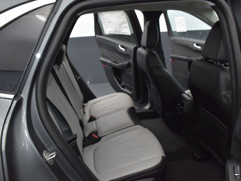 New 2025 Ford Escape SE w/ PHEV Premium Package image 14