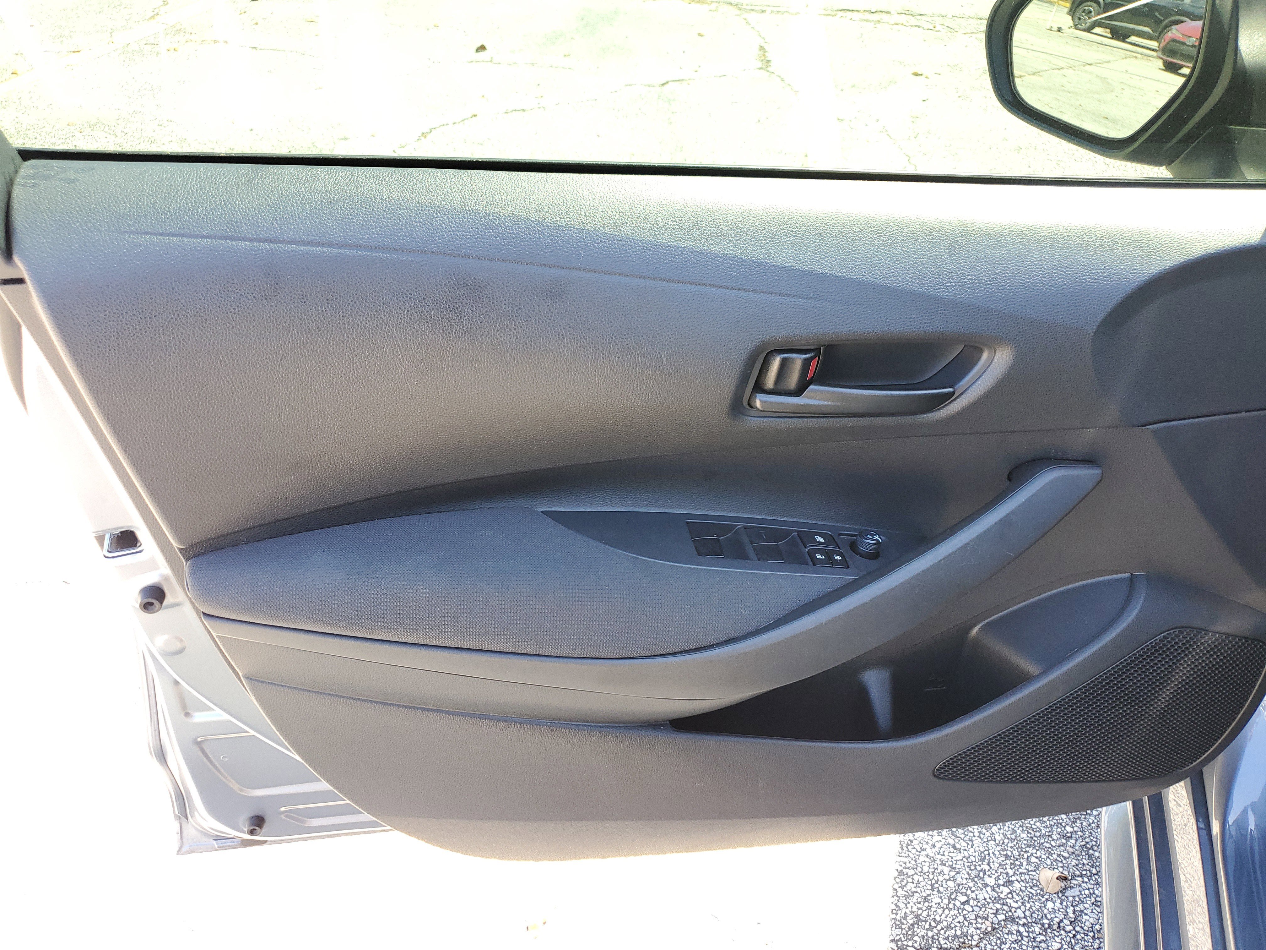 Used 2024 Toyota Corolla LE FWD image 12