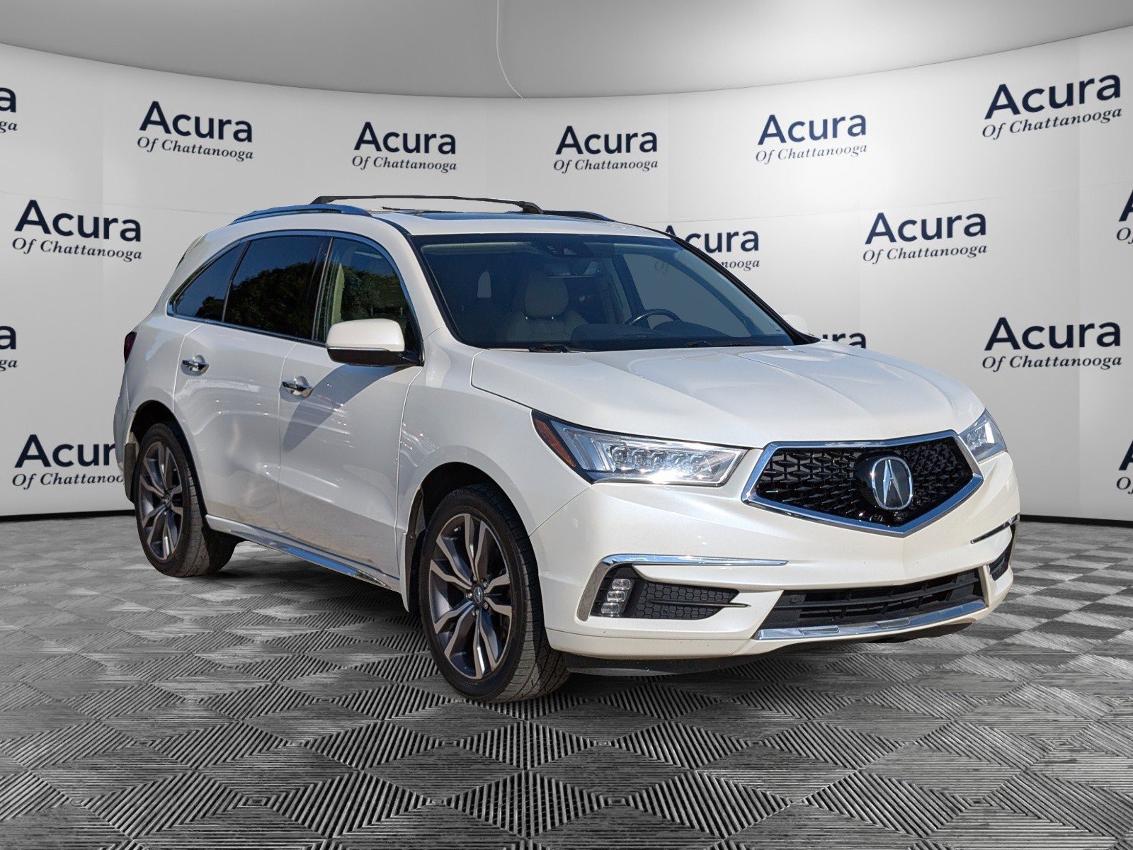 Used 2019 Acura MDX w/ Advance Package AWD/4WD image 2