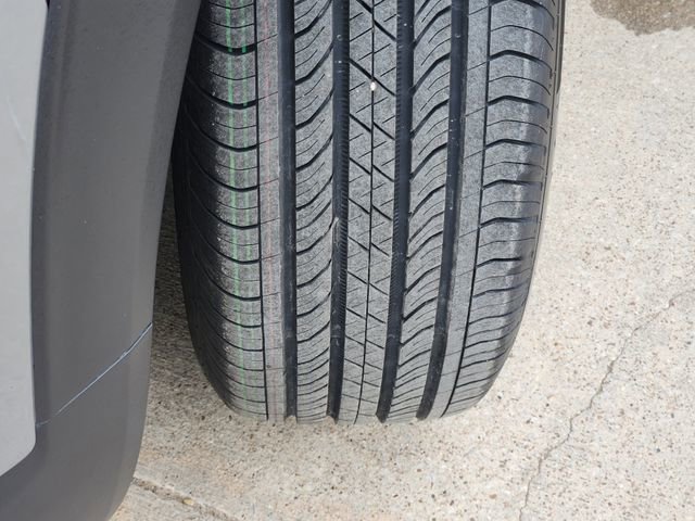 Used 2024 Chevrolet TrailBlazer LT w/ LT Cold Weather Package FWD image 19