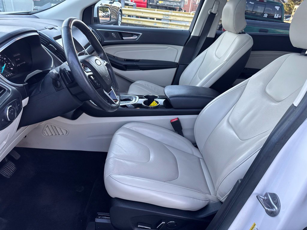 Certified 2017 Ford Edge Titanium w/ Equipment Group 301A FWD image 11