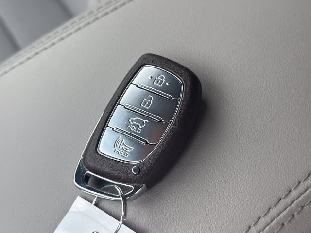 Used 2020 Hyundai Tucson Value AWD/4WD image 29