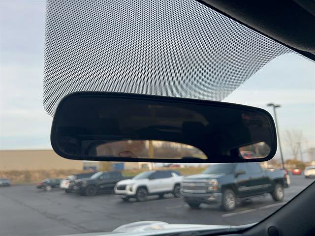 Used 2014 Nissan Juke S image 23