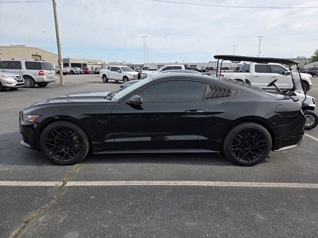 Used 2017 Ford Mustang GT Premium w/ Equipment Group 401A RWD image 2