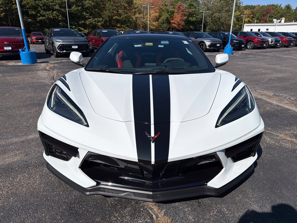Used 2022 Chevrolet Corvette Stingray Premium Conv w/ Z51 Performance Package RWD image 2