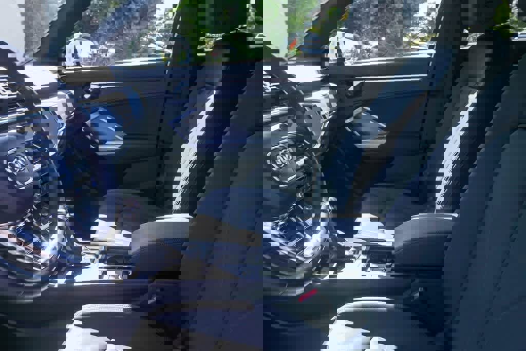 Used 2023 Audi Q3 2.0T Premium w/ Convenience Package image 18