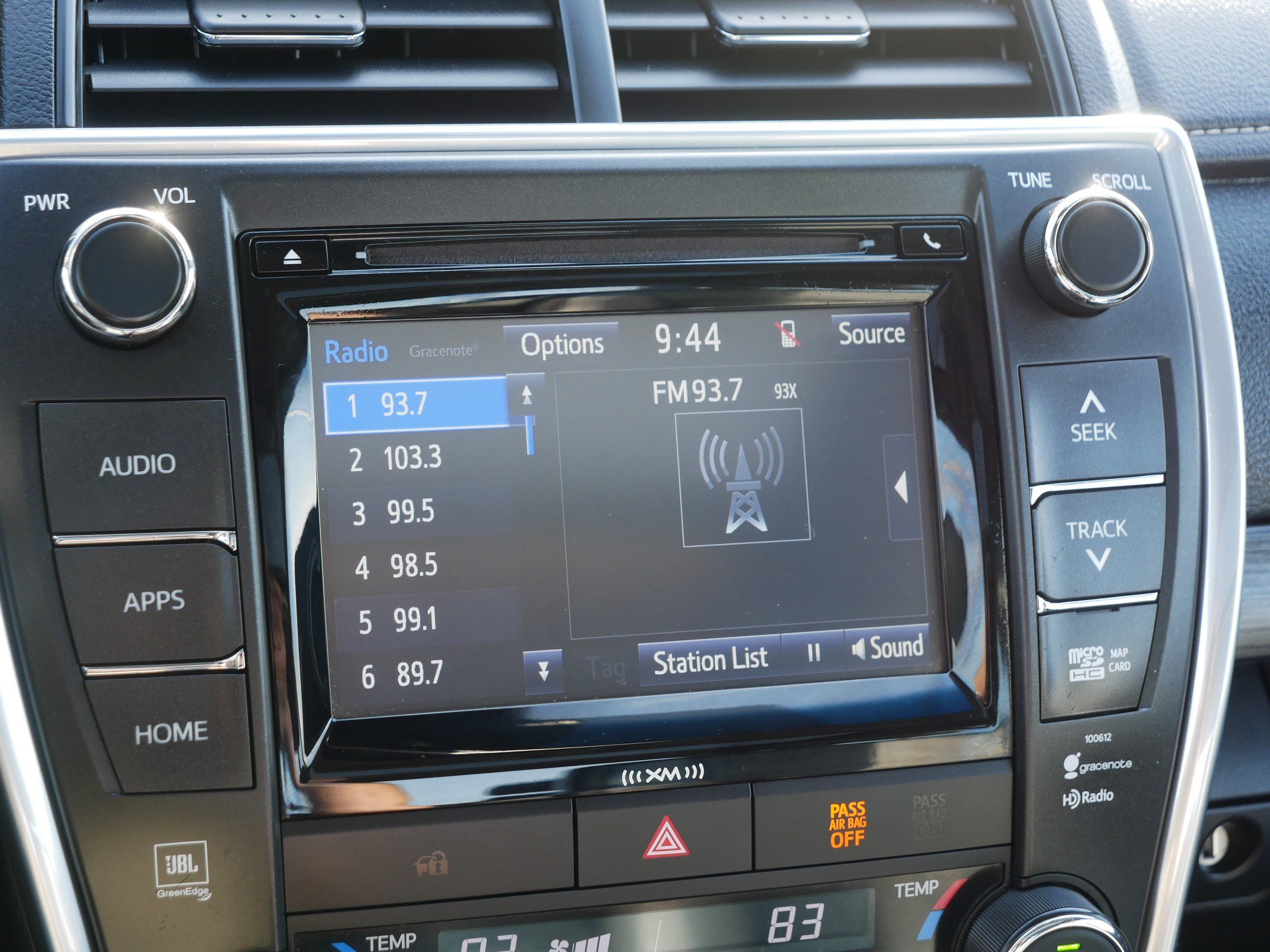 Used 2017 Toyota Camry XLE w/ Moonroof Package image 22