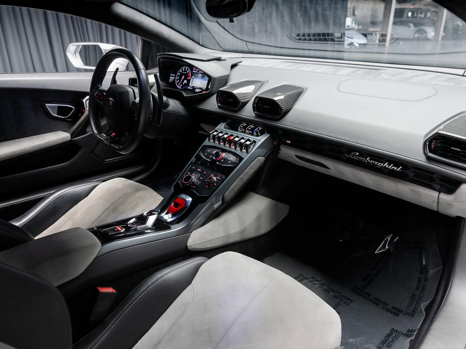 Used 2015 Lamborghini Huracan LP 610-4 image 65