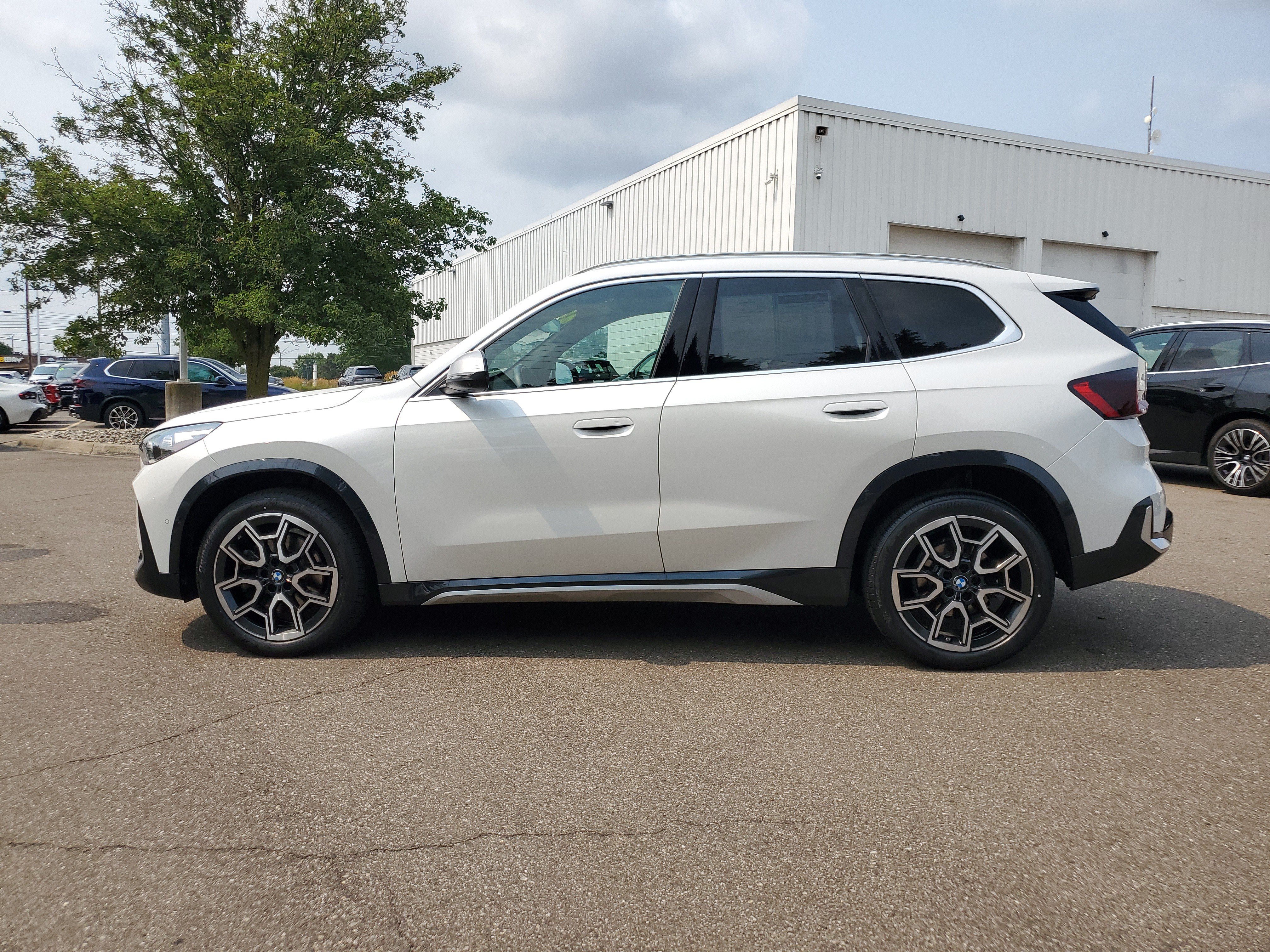Certified 2023 BMW X1 xDrive28i w/ Premium Package AWD/4WD video 2