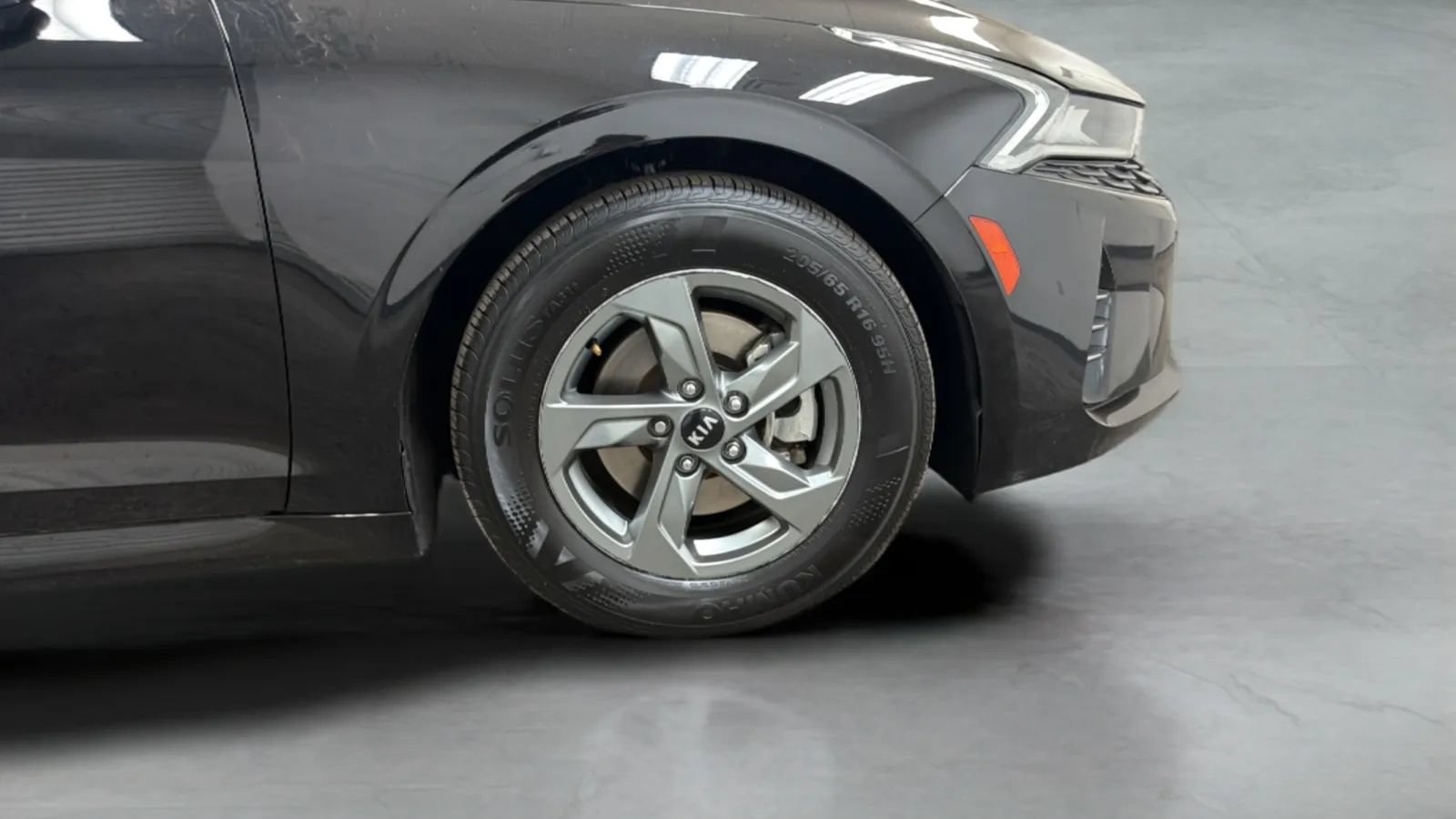 Used 2021 Kia K5 LXS FWD image 25