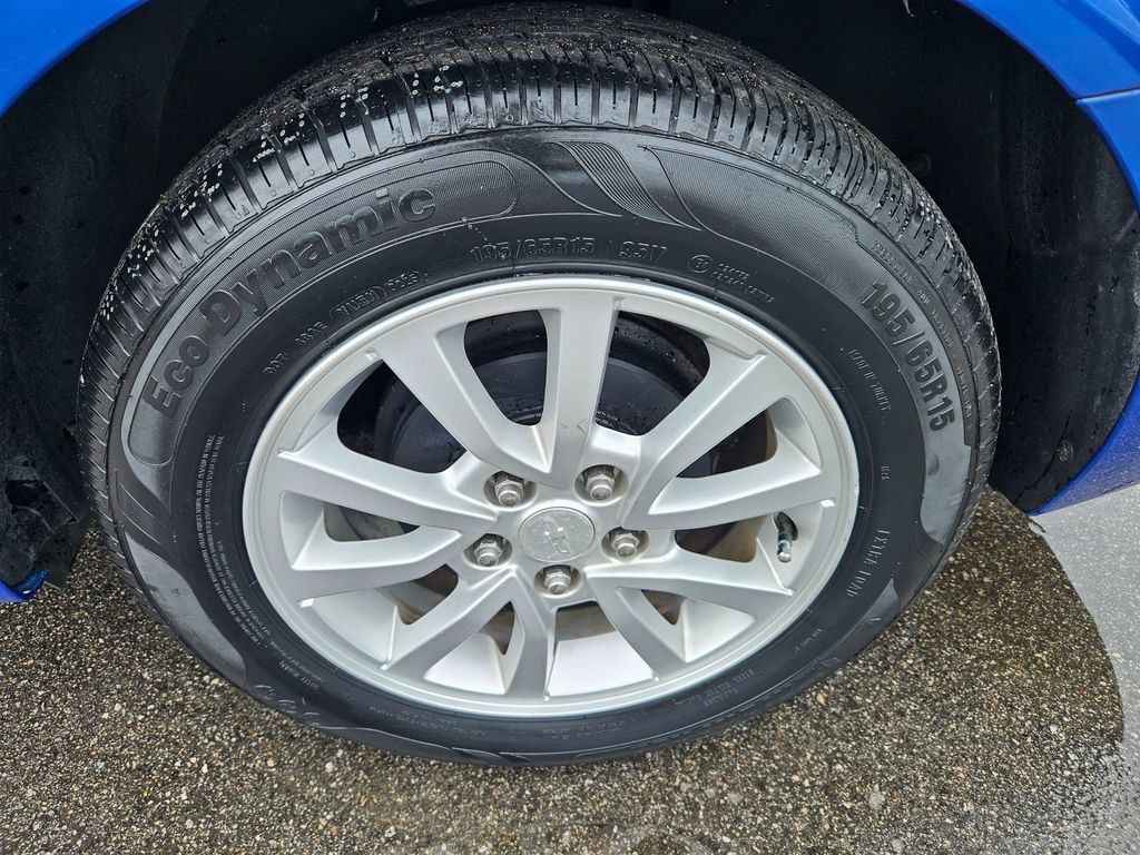 Used 2019 Chevrolet Sonic LT FWD image 9