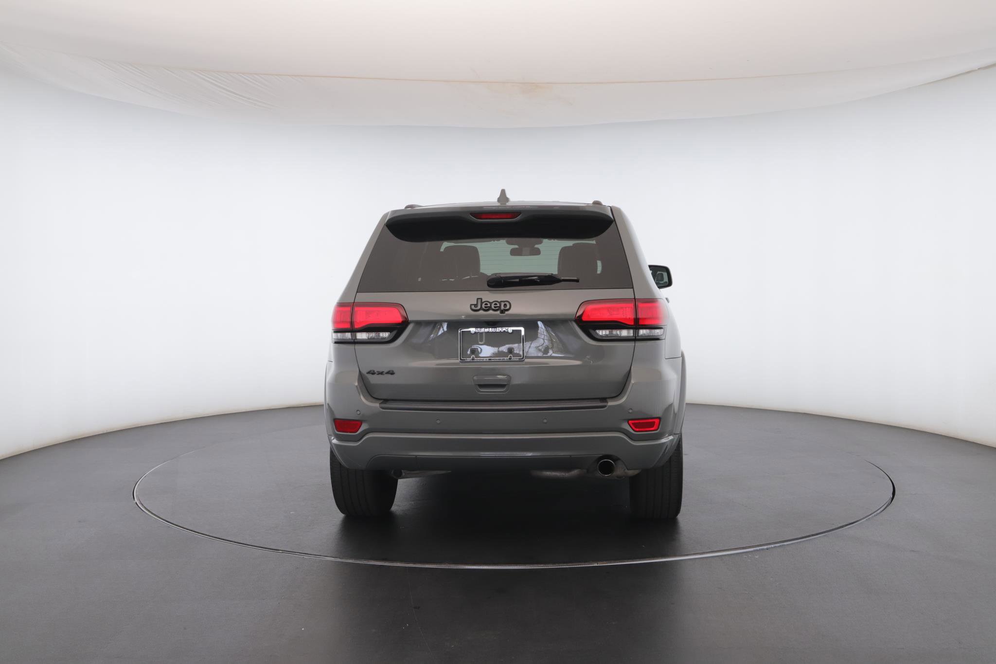 Used 2021 Jeep Grand Cherokee Laredo X image 28